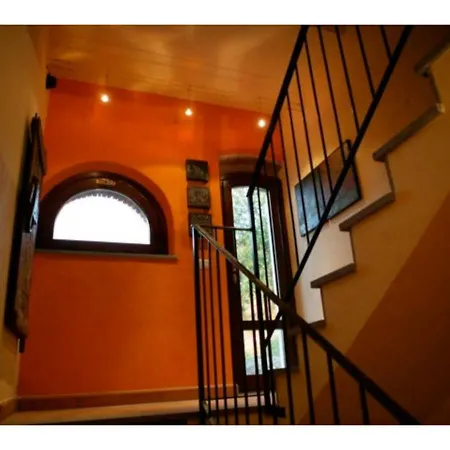 Old Stone House In Tuscany بيت ضيافة
