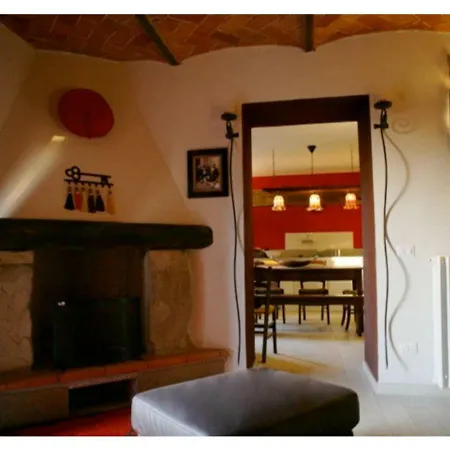 بيت ضيافة Old Stone House In Tuscany *