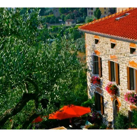 Old Stone House In Tuscany لامبوريتشو